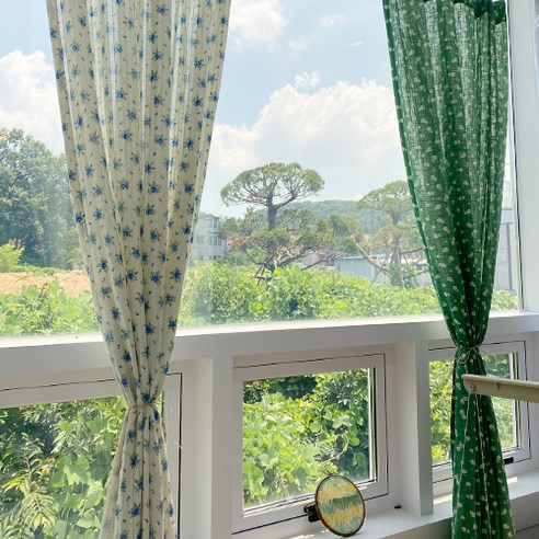 앤코튼 레트로 플라워 커튼으로 완성하는 빈티지 감성 인테리어