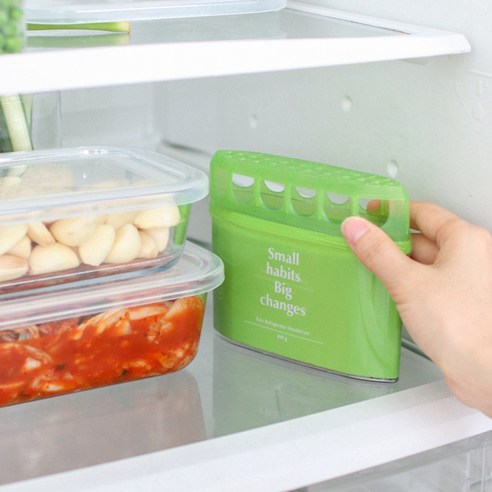 냉장고 냄새를 효과적으로 제거하는 천연 숯 탈취제