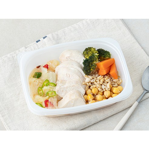 매콤함과 건강을 한번에, 정직한 한끼 매운맛 수비드 닭가슴살 & 채소 도시락!