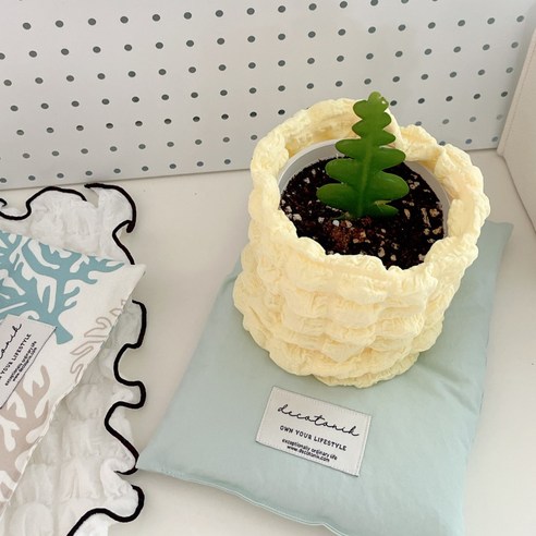 봄을 담은 작은 정원, 데코토닉 팝핑캔디 화분 커버로 싱그러움을 더하세요