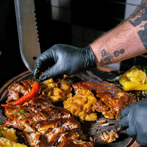 안전하고 위생적인 조리와 다양한 작업에 필수적인 브릭글로 니트릴장갑