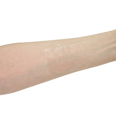 샤워 걱정 끝! 쓰리엠 테가덤 방수 필름으로 상처를 완벽하게 보호하세요.