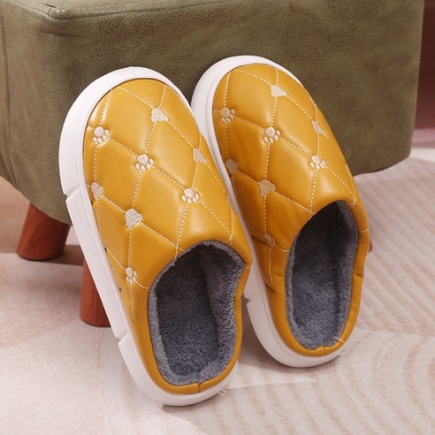 헤스티아 곰돌이 패턴 털 실내화