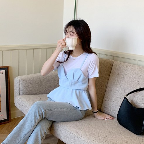 女 時尚 服裝 上衣 短袖 t卹 成年女人 成年女人 女士 女人 涼爽 夏天 夏天 夏天 夏天 夏天 夏天 涼爽的夏天 仲夏 夏天 夏天 炎熱的夏天炎熱的夏季 炎熱的夏季 夏 夫人 夫人 冷靜 冷靜 女裝 服裝 短袖T卹