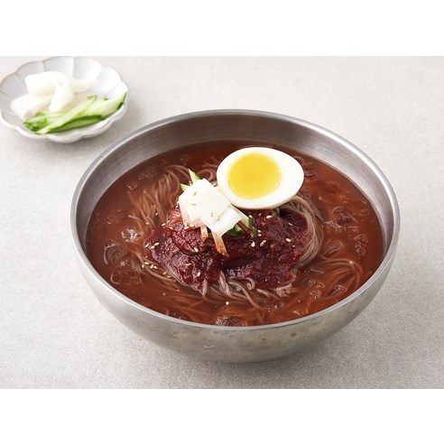 신선하고 쫄깃한 여름 간식을 위한 풀무원 칡냉면