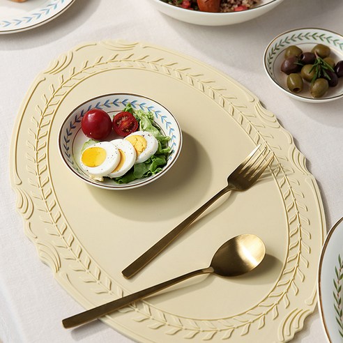 시라쿠스 로렐 실리콘 논슬립 테이블 식탁매트 4p, 베이지, 43cm