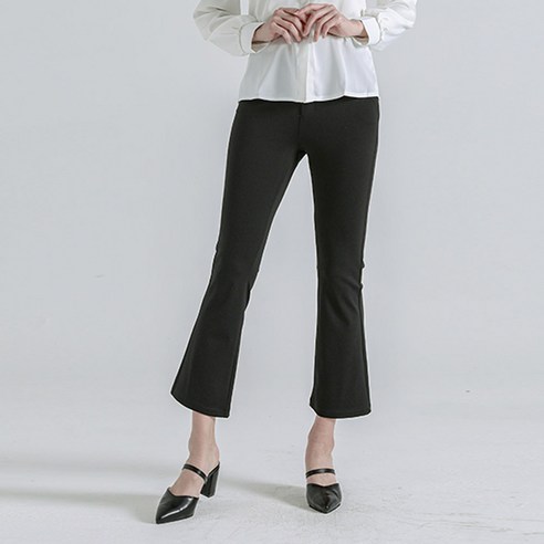 편안한 착용감과 세련된 스타일을 동시에 완성하는 스판 하이웨스트 부츠컷 슬랙스