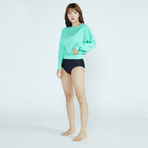 솔레일 여성용 심플 단색 가오리핏 긴팔 래쉬가드 상의