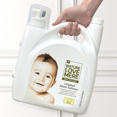 섬세한 아기 피부를 위한 자연의 부드러운 포옹