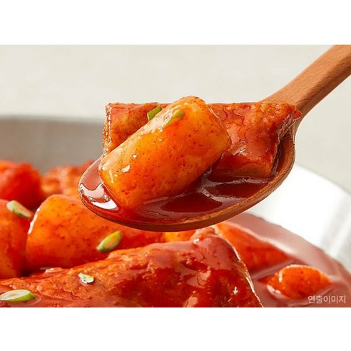 간편하게 즐기는 매콤한 떡볶이