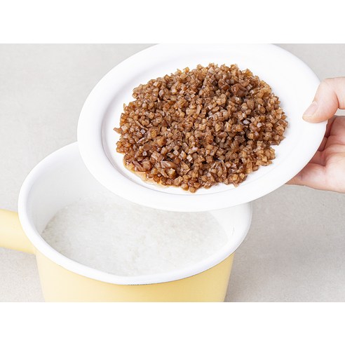 엄마의 마음으로 빚은 영양 가득 첫 이유식 재료, 맘마유 우엉 다짐 1단계