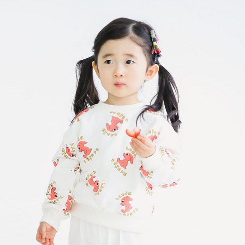 春天  秋 景  季節  孩子們  時尚  男孩  女孩  常見  服裝  上衣