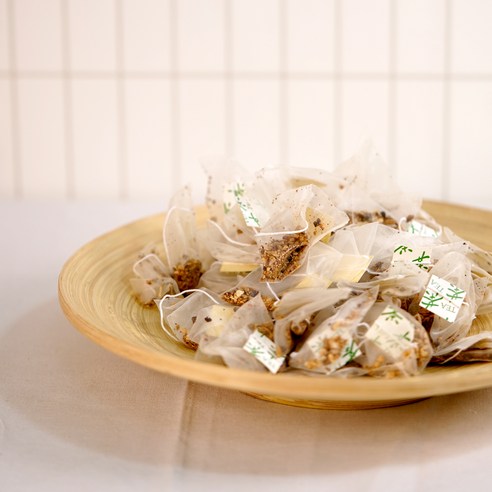 자연지인 도라지맥문동티백으로 목 건강을 부드럽게 지키세요.