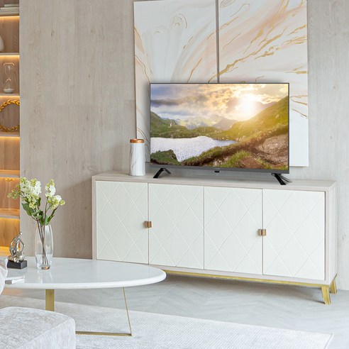 루컴즈 HD 안드로이드11 TV는 생동감 넘치는 화질과 안드로이드11의 다양한 기능을 제공하는 TV입니다.