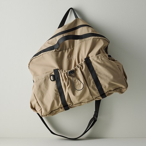 편안하고 세련된 여행을 위한 패리티 폴더블 보스턴백