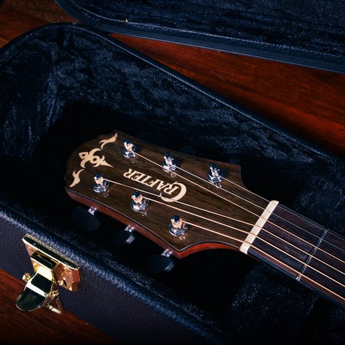 소중한 기타를 안전하게 보호하세요.