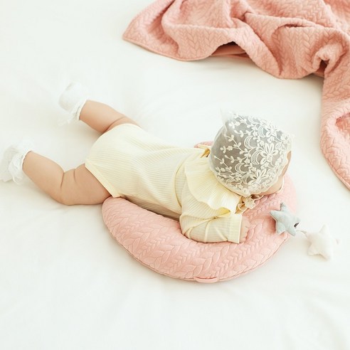 신생아를 위한 역류방지 필로우를 제공하는 신규 달모양 쿠션