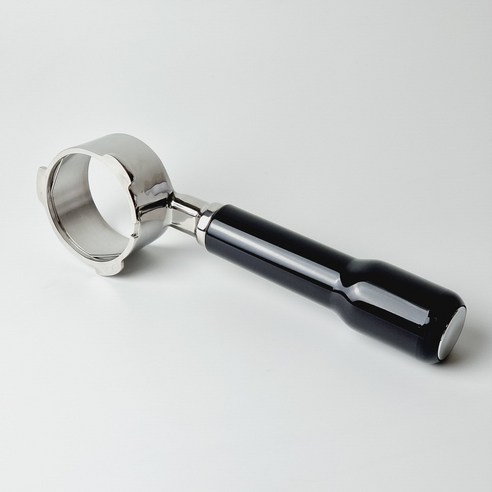 에스프레소 추출 극대화를 위한 오르테 51mm 바텀리스 포터필터