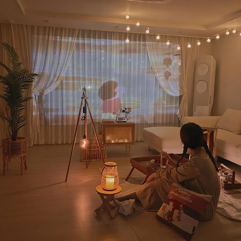 눈부신 순간을 담아내는 작은 영화관, 저스 미니빔 프로젝터