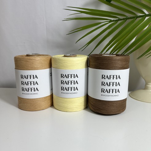 가볍고 시원한 라피아실로 나만의 여름 가방을 완성하세요.