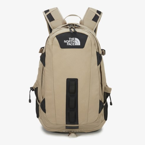 핫 샷 NM2DQ51B_BEI: 깊어가는 가을, 당신의 스타일을 완성할 브라운의 정수 노스페이스핫샷