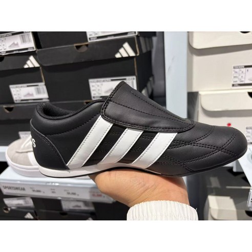 섬세한 움직임을 위한 완벽한 선택, 아디다스 여성 태권도화 JS3871 블랙