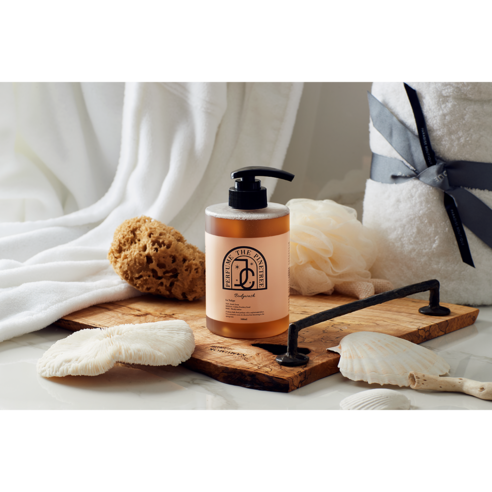 향기로 피어나는 촉촉한 피부, JC파인트리 라튤립 퍼퓸 바디워시