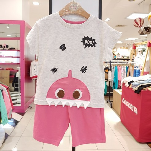 코코리따 [동아백화점 수성점] NEW~~ 아기상어 뚜루루뚜루~~뒷모습까지 귀여운 상어가족 세트 사이즈, 110, 색상, 핑크 섬네일