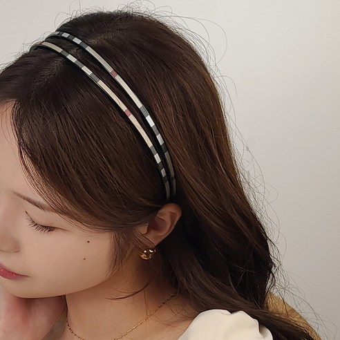 세련되고 다목적인 델리 클래식 체크패턴 헤어밴드