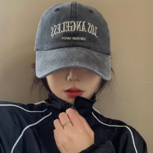 스타일리시함과 실용성을 모두 갖춘 미다미 로스앤젤레스 빈티지 워싱 볼캡