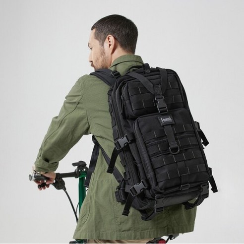 무거운 짐으로부터 해방! 맥포스 슈퍼팔콘 백팩으로 편안한 출퇴근길을!