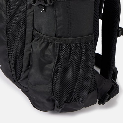 모험에 필수적인 내구성 있고 방수성 컬럼비아 등산 가방