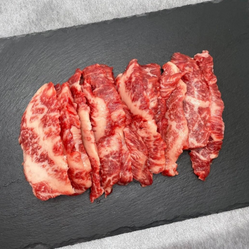 풍부한 맛과 질감이 돋보이는 고품질 국내산 한우 선물세트