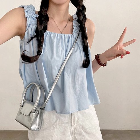 라라홀리 스퀘어넥 프릴 민소매 캐주얼 크롭 나시 블라우스
