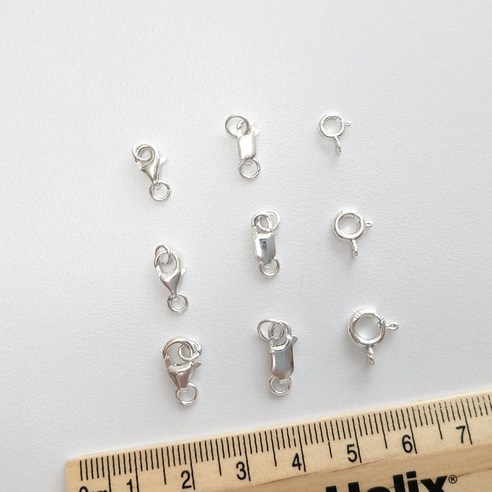 정교한 세공과 고급스러운 디자인을 갖춘 미라클스톤의 게고리 랍스터 클래습