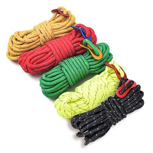 어둠 속에서 안전을 유지하는 야광 캠핑 로프