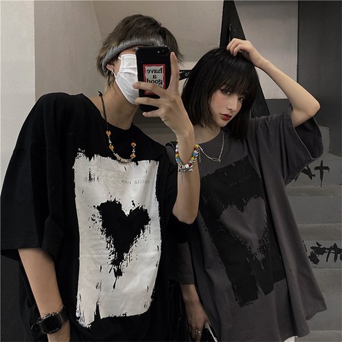 다크러브 라운드 넥 반팔 티셔츠