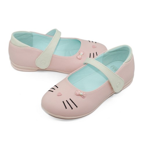 소녀들의 발걸음을 가볍게 하는 Bany 플랫슈즈