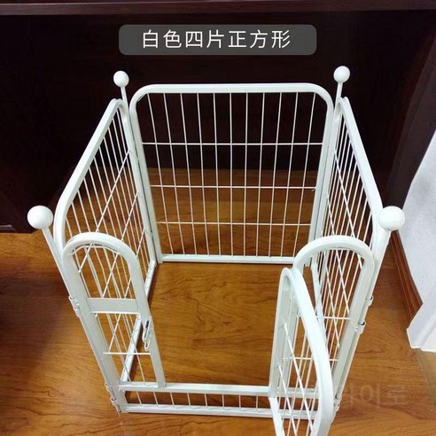 안전한 난로 보호를 위한 80x80cm 미끄럼 방지 4도어 펜스 가드 받침대 캠핑난로안전망