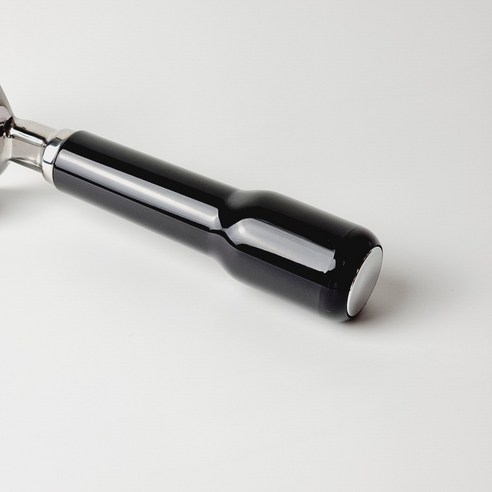 에스프레소 추출 극대화를 위한 오르테 51mm 바텀리스 포터필터