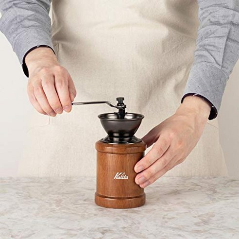 갓 갈은 커피의 풍미와 향기를 즐기기 위한 최고급 커피밀