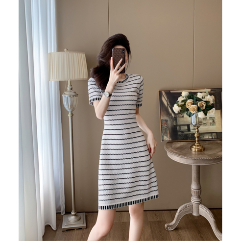 올리비아로렌 세련된 스퀘어넥 민소매 나시 롱 원피스 nc청주점 vocoa3m4411 올리비아로렌원피스 14 JSP 여성용 여름 원피스 반팔