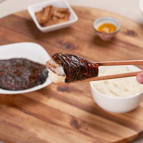 향긋한 깻잎의 풍미를 그대로, 세모수 양념 깻잎무침 장아찌