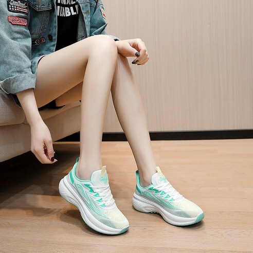 발에서 느껴지는 자유, SYUM 경량 런닝화로 가벼운 일상을!