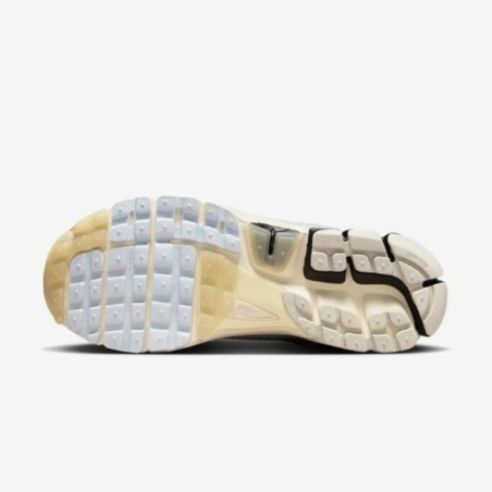 편안함과 스타일을 겸비한 최고의 런닝화