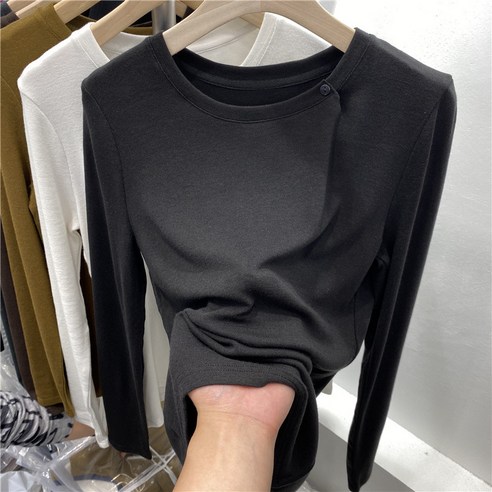 유럽 디자인 감각 외국 스타일 간단한 조커 긴팔 티셔츠 여성의 2022 가을 새로운 바닥 작은 셔츠 조수