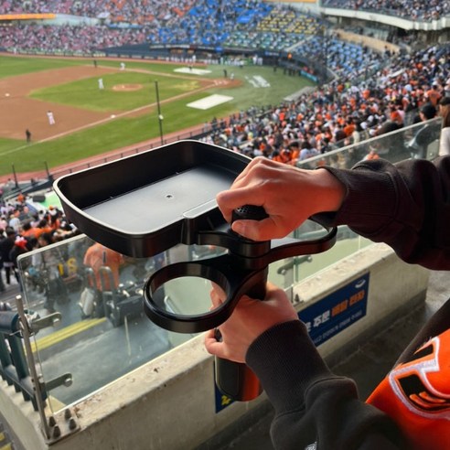 차 안에서 즐기는 나만의 카페, 와이피 차량용 테이블