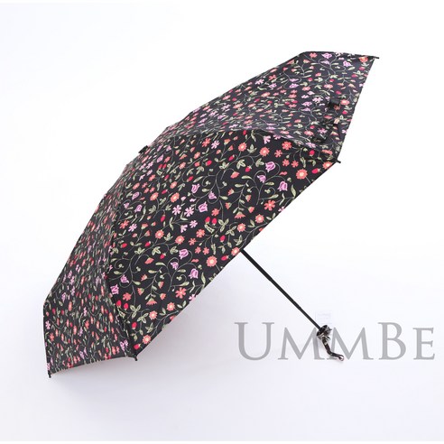 가방 속 짐은 줄이고, 자외선 차단은 꼼꼼하게! 블랙 잔꽃 경량 미니 양산으로 쾌적한 여름을 보내세요.