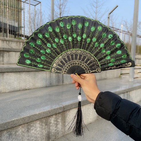 공작 깃털 선물 접는 팬 블랙 로드 스퀸 팬 자수 팬 춤 접는 팬 윙 천 팬, 녹색 수놓은 Sequin 접는 팬