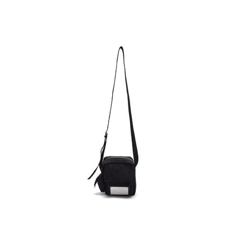 마뗑킴 MATIN KIM [시그니처 ] CARGO CROSS MINI BAG IN BLACK227239